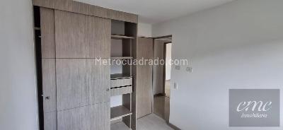 Apartamento de 3 alcobas en venta en Tres Esquinas, Sabaneta, 74 m² · foto 5 de 20