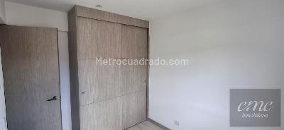 Apartamento de 3 alcobas en venta en Tres Esquinas, Sabaneta, 74 m² · foto 10 de 20