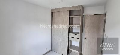 Apartamento de 3 alcobas en venta en Tres Esquinas, Sabaneta, 74 m² · foto 12 de 20