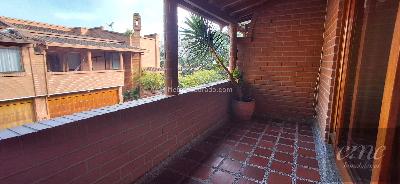 Casa de 3 alcobas en venta en La Tomatera, Medellín, 330 m² · foto 12 de 20
