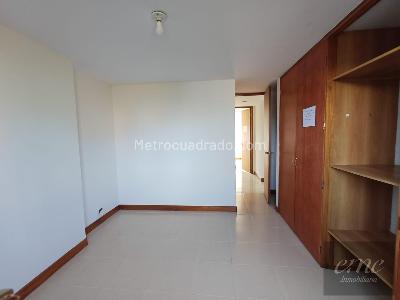Apartamento de 2 alcobas en arriendo en Patio Bonito, Medellín, 75 m² · foto 19 de 20