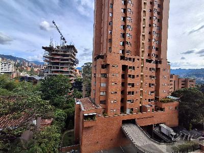 Apartamento de 2 alcobas en arriendo en Lalinde, Medellín, 100 m² · foto 10 de 20