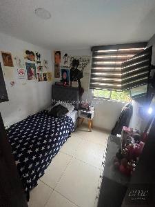 Apartamento de 3 alcobas en venta en Machado, Bello, 65 m² · foto 3 de 14