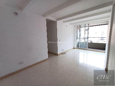 Apartamento de 3 alcobas en venta en Calle Vieja, Bello, 63 m² · foto 2 de 20