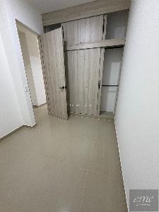 Apartamento de 2 alcobas en venta en Villa Hermosa, Medellín, 68 m² · foto 3 de 9
