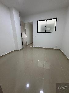 Apartamento de 2 alcobas en venta en Villa Hermosa, Medellín, 68 m² · foto 7 de 9