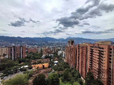 Apartamento de 2 alcobas en arriendo en Loma De Los Balsos, Medellín, 79 m² · foto 3 de 8
