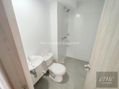 Apartamento de 3 alcobas en venta en Valadares, Bello, 62 m² · foto 15 de 16
