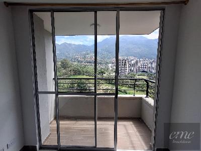 Apartamento de 2 alcobas en venta en La Primavera, Bello, 48 m² · foto 4 de 12