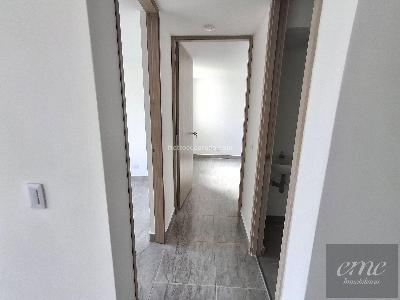 Apartamento de 2 alcobas en venta en La Primavera, Bello, 48 m² · foto 7 de 12