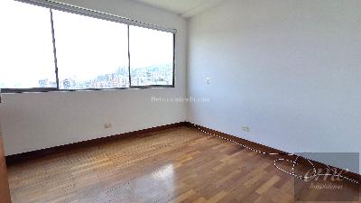 Apartamento en arriendo en La Tomatera, Medellín · foto 11 de 20