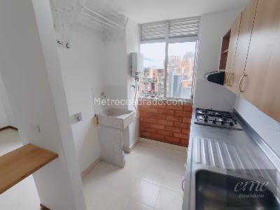 Apartamento en arriendo en Castropol, Medellín · foto 13 de 20