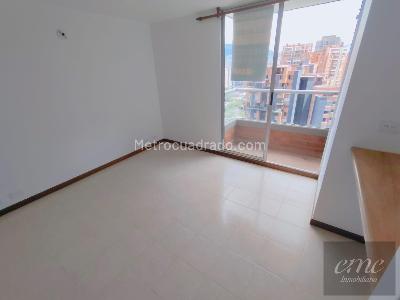 Apartamento en arriendo en Castropol, Medellín · foto 15 de 20