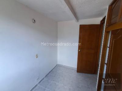 Apartamento de 3 alcobas en arriendo en Puerta Del Norte, Bello, 58 m² · foto 4 de 15