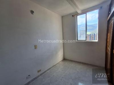 Apartamento de 3 alcobas en arriendo en Puerta Del Norte, Bello, 58 m² · foto 6 de 15