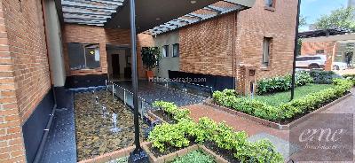 Apartamento de 2 alcobas en venta en Loma Del Tesoro, Medellín, 82 m² · foto 3 de 20