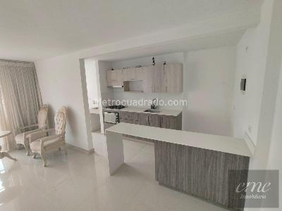 Apartamento de 3 alcobas en venta en Calasania, Medellín, 78 m² · foto 3 de 19