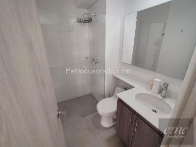 Apartamento de 3 alcobas en venta en Calasania, Medellín, 78 m² · foto 13 de 19
