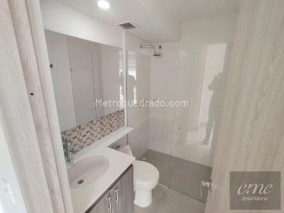 Apartamento de 3 alcobas en venta en Calasania, Medellín, 78 m² · foto 16 de 19