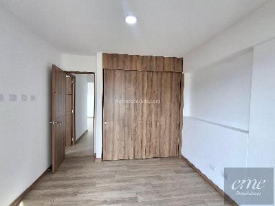 Apartamento de 2 alcobas en venta en Tres Esquinas, Sabaneta, 68 m² · foto 2 de 15