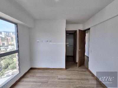 Apartamento de 2 alcobas en venta en Tres Esquinas, Sabaneta, 68 m² · foto 4 de 15