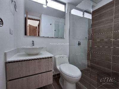 Apartamento de 2 alcobas en venta en Tres Esquinas, Sabaneta, 68 m² · foto 6 de 15
