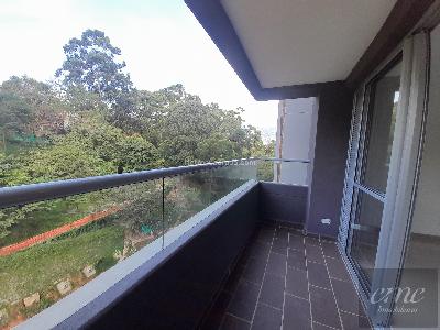 Apartamento de 2 alcobas en venta en Las Villas, Medellín, 50 m² · foto 3 de 10