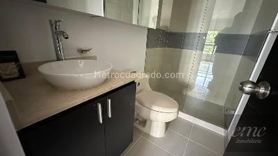 Apartaestudio en arriendo en La Aguacatala, Medellín, 61 m² · foto 10 de 15