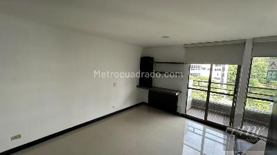 Apartaestudio en arriendo en La Aguacatala, Medellín, 61 m² · foto 11 de 15