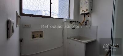 Apartaestudio en arriendo en La Visitacion, Medellín, 61 m² · foto 3 de 14
