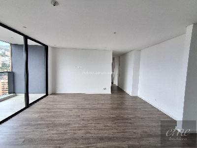 Apartamento en arriendo en Lalinde, Medellín · foto 3 de 20