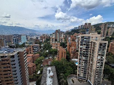 Apartamento en arriendo en Lalinde, Medellín · foto 8 de 20