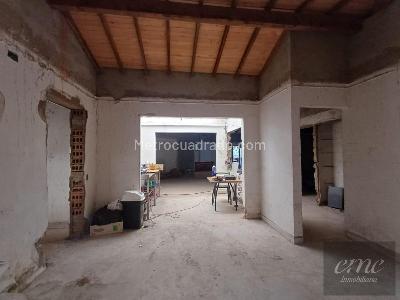 Casa de 5 alcobas en arriendo en Nutibara, Medellín, 450 m² · foto 2 de 20