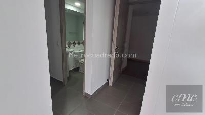 Apartamento de 3 alcobas en arriendo en Loma De Los Bernal, Medellín, 58 m² · foto 5 de 19