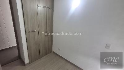 Apartamento de 3 alcobas en arriendo en Loma De Los Bernal, Medellín, 58 m² · foto 17 de 19