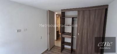 Apartamento de 3 alcobas en venta en Tres Esquinas, Sabaneta, 87 m² · foto 6 de 20