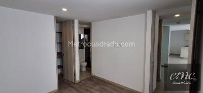 Apartamento de 3 alcobas en venta en Tres Esquinas, Sabaneta, 87 m² · foto 8 de 20