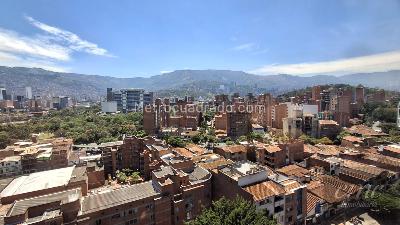 Apartamento de 2 alcobas en arriendo en San Joaquin, Medellín, 79 m² · foto 2 de 17