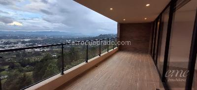 Casa de 3 alcobas en venta en Sajonia, Rionegro, 328 m² · foto 2 de 20
