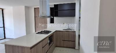 Apartamento de 3 alcobas en arriendo en Parque De Bello, Bello, 68 m² · foto 9 de 13
