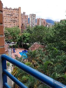 Apartamento de 3 alcobas en venta en Acevedo, Medellín, 98 m² · foto 10 de 20
