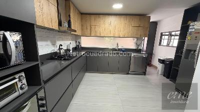 Apartamento en venta en Castropol, Medellín · foto 13 de 14