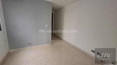 Apartamento de 2 alcobas en arriendo en Malibu, Medellín, 70 m² · foto 2 de 14