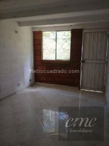 Apartamento de 2 alcobas en venta en Niquia, Bello, 65 m² · foto 3 de 7