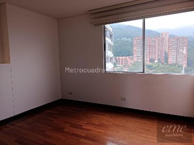 Apartamento de 4 alcobas en arriendo en La Calera, Medellín, 224 m² · foto 9 de 20