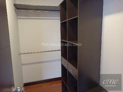 Apartamento de 4 alcobas en arriendo en La Calera, Medellín, 224 m² · foto 12 de 20