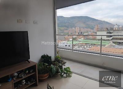 Apartamento de 2 alcobas en venta en Parque De Bello, Bello, 79 m² · foto 2 de 12