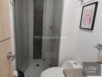 Apartamento de 2 alcobas en venta en Parque De Bello, Bello, 79 m² · foto 8 de 12