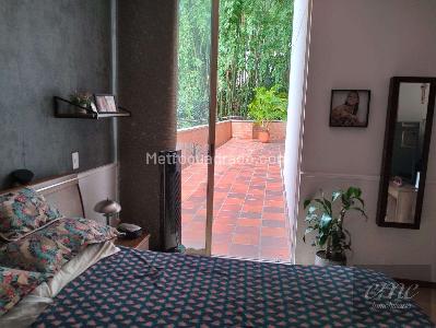 Apartamento de 3 alcobas en arriendo en Castropol, Medellín, 130 m² · foto 12 de 15