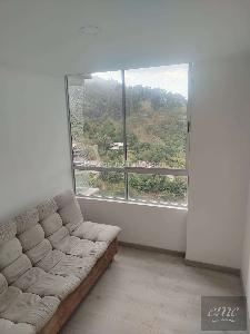 Apartamento de 3 alcobas en venta en El Chingui, Envigado, 79 m² · foto 3 de 17